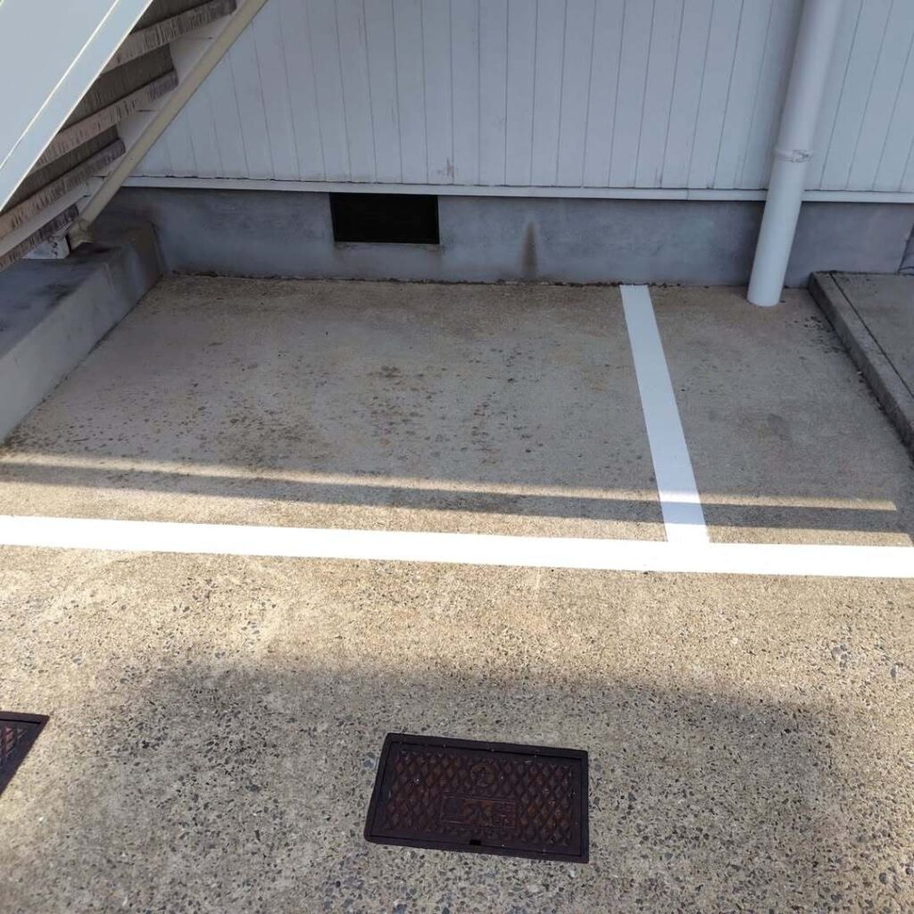 長崎市のAPオーナー様から駐車場のラインの塗装工事をお願いされました3