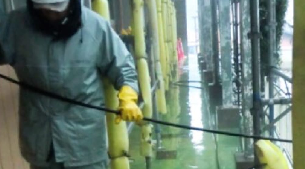 高圧ジェット洗浄を使用